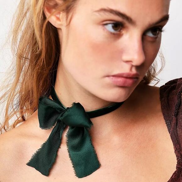 Free People Jewelry - NEW Free People High Standard Bow Choker / Black